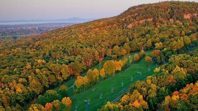 Mont Rigaud in the fall