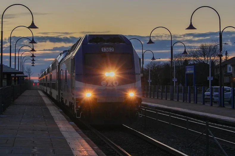 Train à l’aube